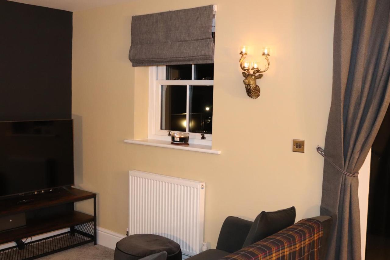 Canal View Cottage With Log Fire & Parking Blisworth Esterno foto